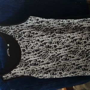 Black and white tank top size large